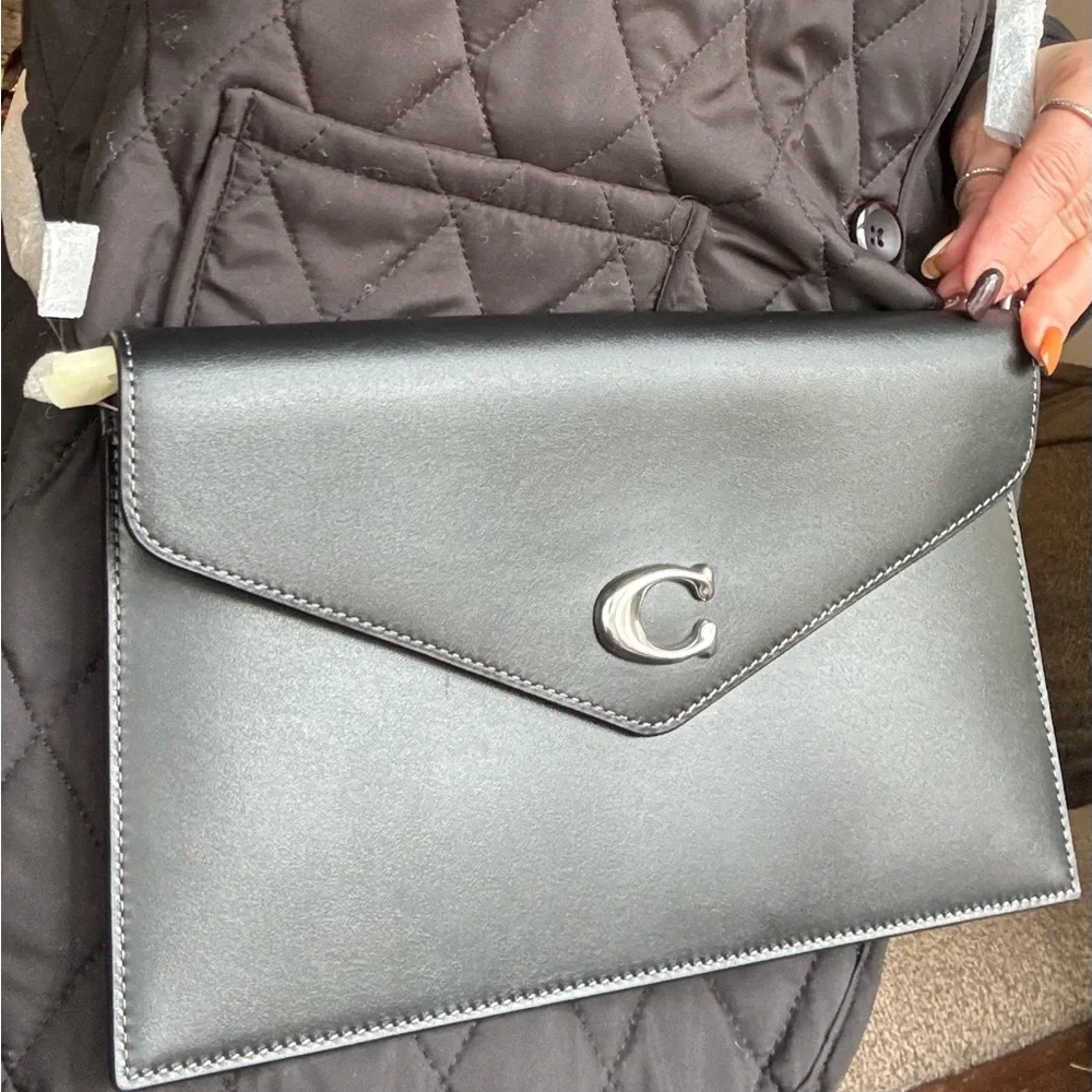 Authentic Coach 1941 black Leather flap magnetic closure Clutch/Crossbody - Picture 10 of 11